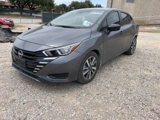 2024 Nissan Versa 1.6 S - Exterior Front Left Corner Image
